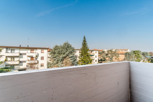 Balcone02