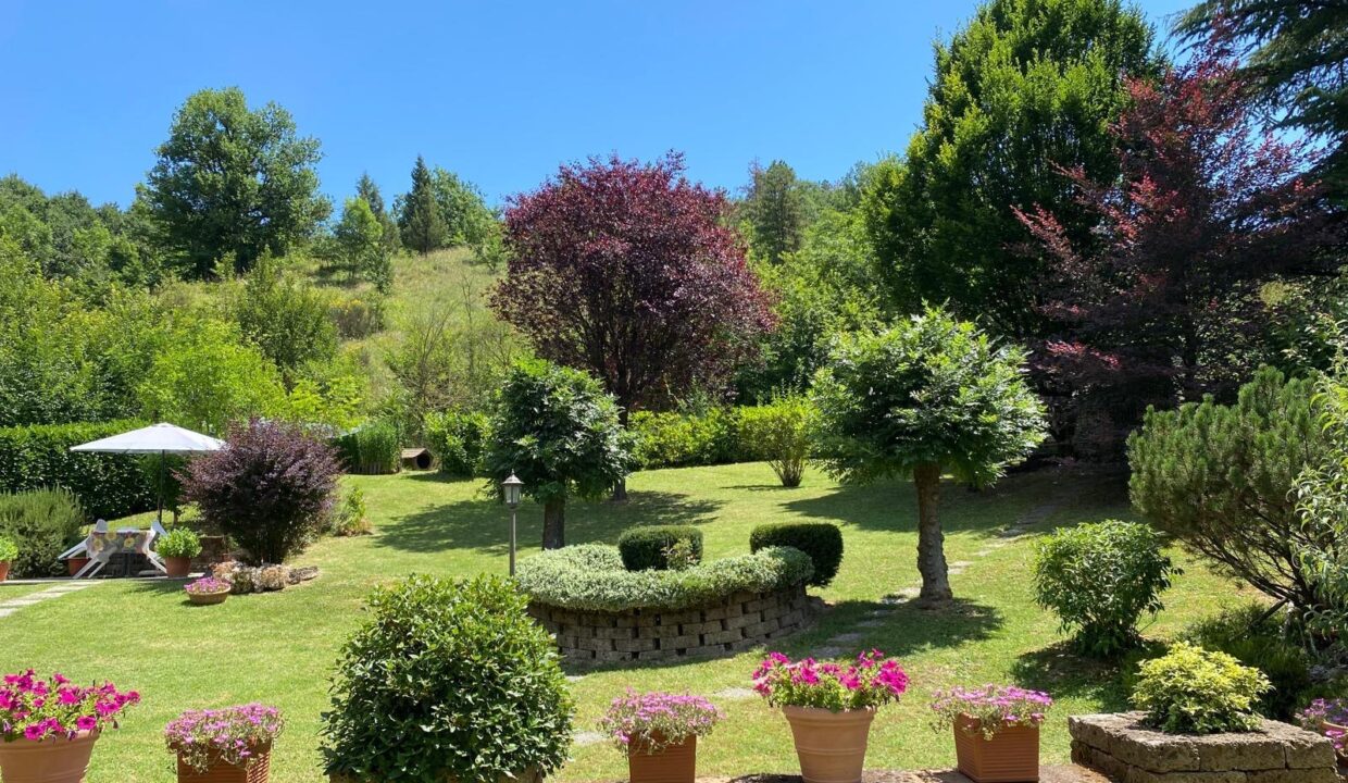 af52a993-301e-4c01-8019-6103a839f27b