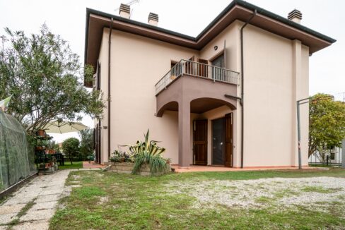esterno 2