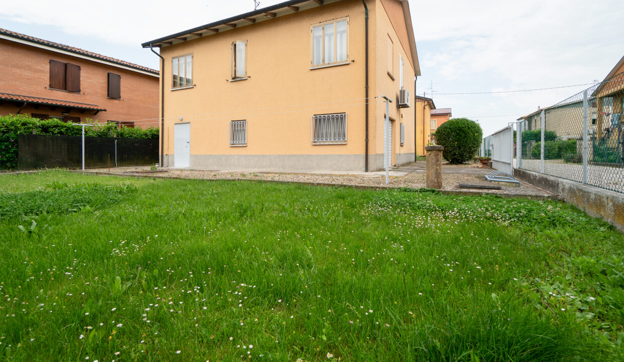 esterno3